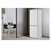 Whirlpool W5 811E W 1 fridge-freezer Freestanding 339 L White