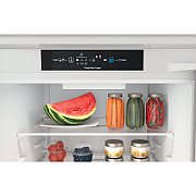 Indesit INC18 T311 fridge-freezer Built-in 250 L F White