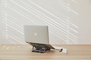 Aluminum portable laptop stand POUT EYES 3 ANGLE silver