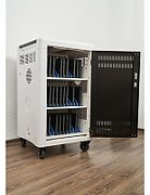 Statie de incarcare CART36, suporta maxim 36 de dispozitive cu diagonala de pana la 15.6 , dimensiune slot dispozitiv 2.65 x 39.5 x 26.5 cm, dimensiunea statie 65 x 60 x 113 cm, indicator LED pentru starea de incarcare, multi-function power management, zona dedicata pentru cable management, 2 manere