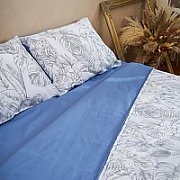 King Size bed set, printed, made of 100% cotton, density 132TC. Product dimensions: 2 pillow covers 50x70 cm, duvet cover sheet 200x220 cm, flat sheet 220x240 cm.