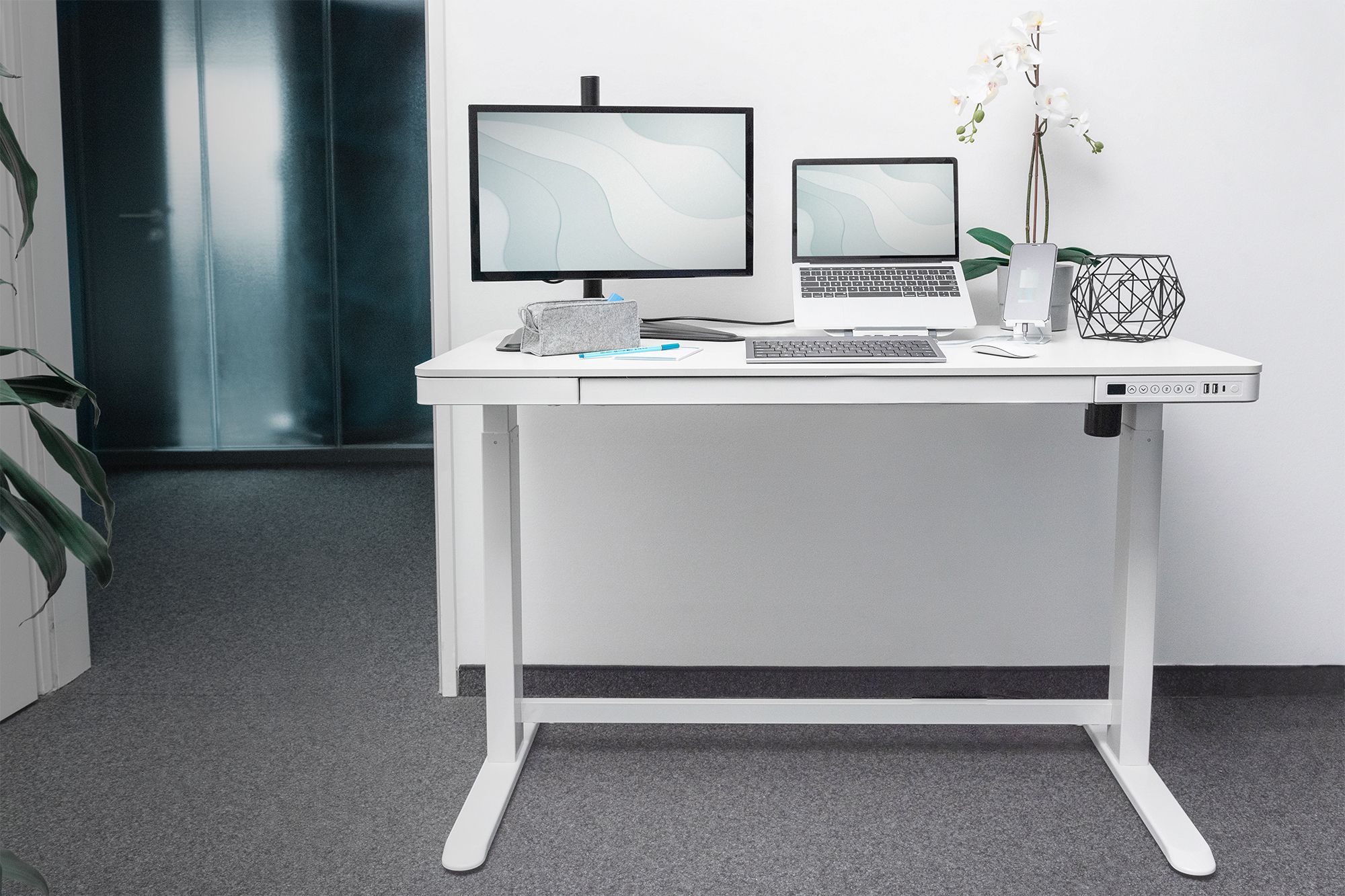 Electric height-adjustable Desk, 120x60x12cm top 50kg load, USB-charging ports, white