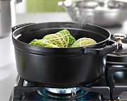 Staub Round Cast Iron Pot - Black  1.7 ltr