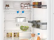 Bosch Serie 4 KIL82VFE0 fridge-freezer Built-in 280 L E White