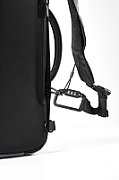 XD DESIGN ANTI-THEFT BACKPACK / BRIEFCASE BOBBY BIZZ 2.0 GREY P/N: P705.922