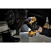 DeWALT DCF901P2-QW power wrench 1/2  340 N·m Black  Yellow 12 V