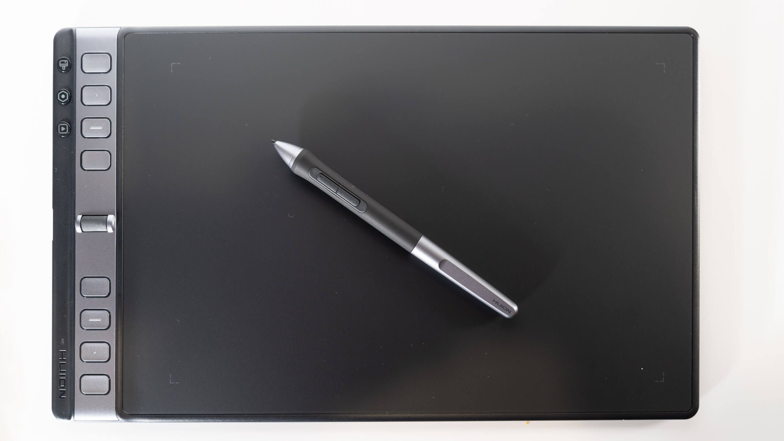 Inspiroy 2L Black graphics tablet