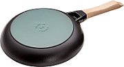 Cast iron frying pan with wooden handle Staub - 26 cm