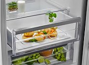 Refrigerator-freezer ELECTROLUX LNT7ME36K2