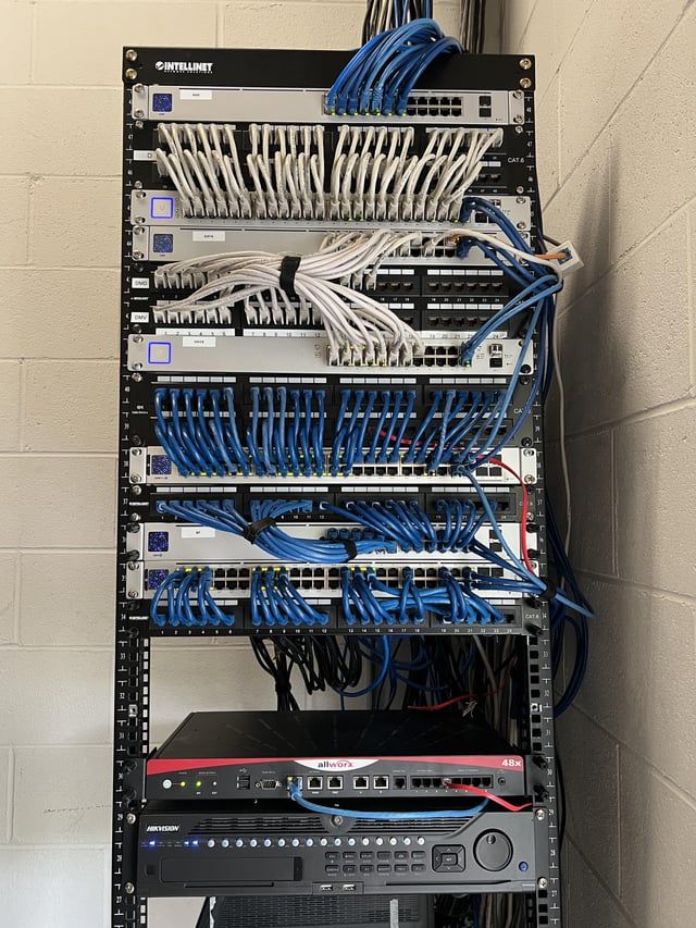 Ubiquiti UACC-CRE | Cable Cover | Cable Raceway Elbow