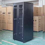 Hyper Pro 19  42U rack 600x1000 floor-standing network cabinet  front perforation  black  1000kg