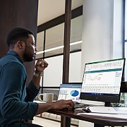 All-In-One HP ProOne 440 G9 935Y7EA, 23.8 inch 1920 x 1080, Intel Core I3 -13100T (4 C / 8 T, 4.20 GHz, 12 MB cache), 8 GB RAM, 512 GB SSD, Intel UHD 770, Windows 11 Pro