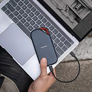 SANDISK EXTREME PRO W/ USB4 2TB/40GBPS 3800MB/S READ 3700MB/S WR