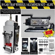 Floor plate and display mount