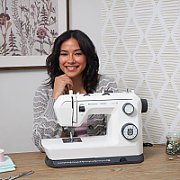 Husqvarna Onyx 25 sewing machine