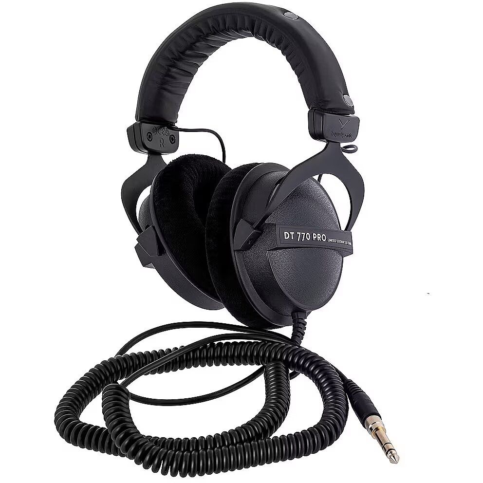 Beyerdynamic DT 770 PRO 250 OHM Black Limited Edition - closed studio headphones
