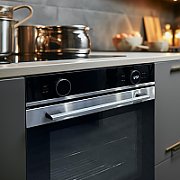 Cuptor incorporabil Heinner HBO-M7210GCDRC-GIX, multifunctional, Clasa energetica A+, Capacitate 72 L, Timer digital, Display touch,  Autocuratare catalitica, 10 Functii, Functie pizza, Gatire asistata de ventilatie, Grill, Functie dezghetare, Lumina cuptor, Blocare acces copii, Geam dublu