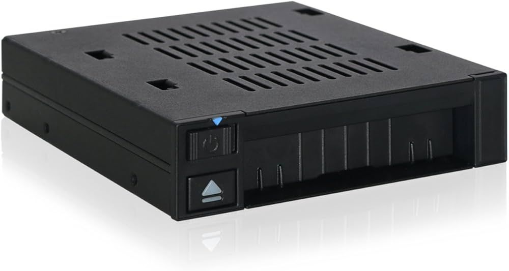 We-Ra. IcyDock  6 3cm SAS/SATA HDD&SSD in 1x 3 5  retail